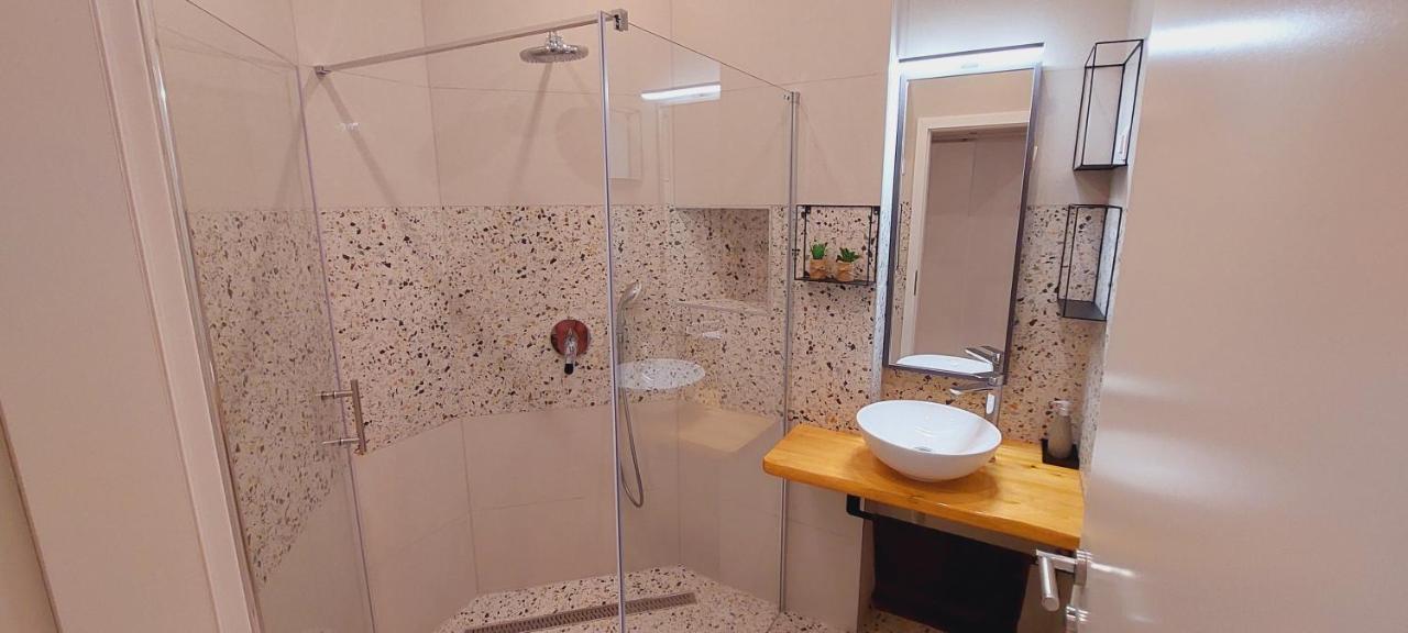 Apartments Viva Корчула Экстерьер фото
